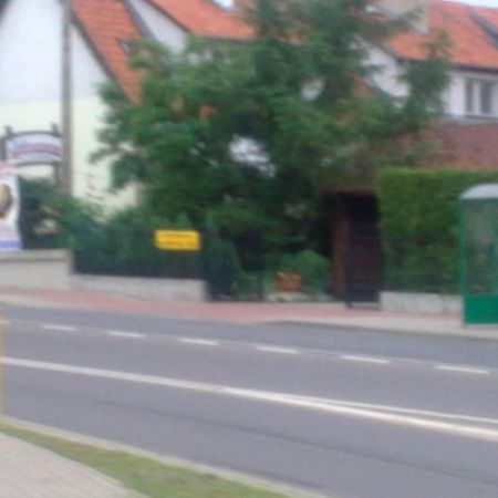 Apartamenty, Pokoje, Noclegi Pracownicze " Skarpa" Wilkasy Extérieur photo