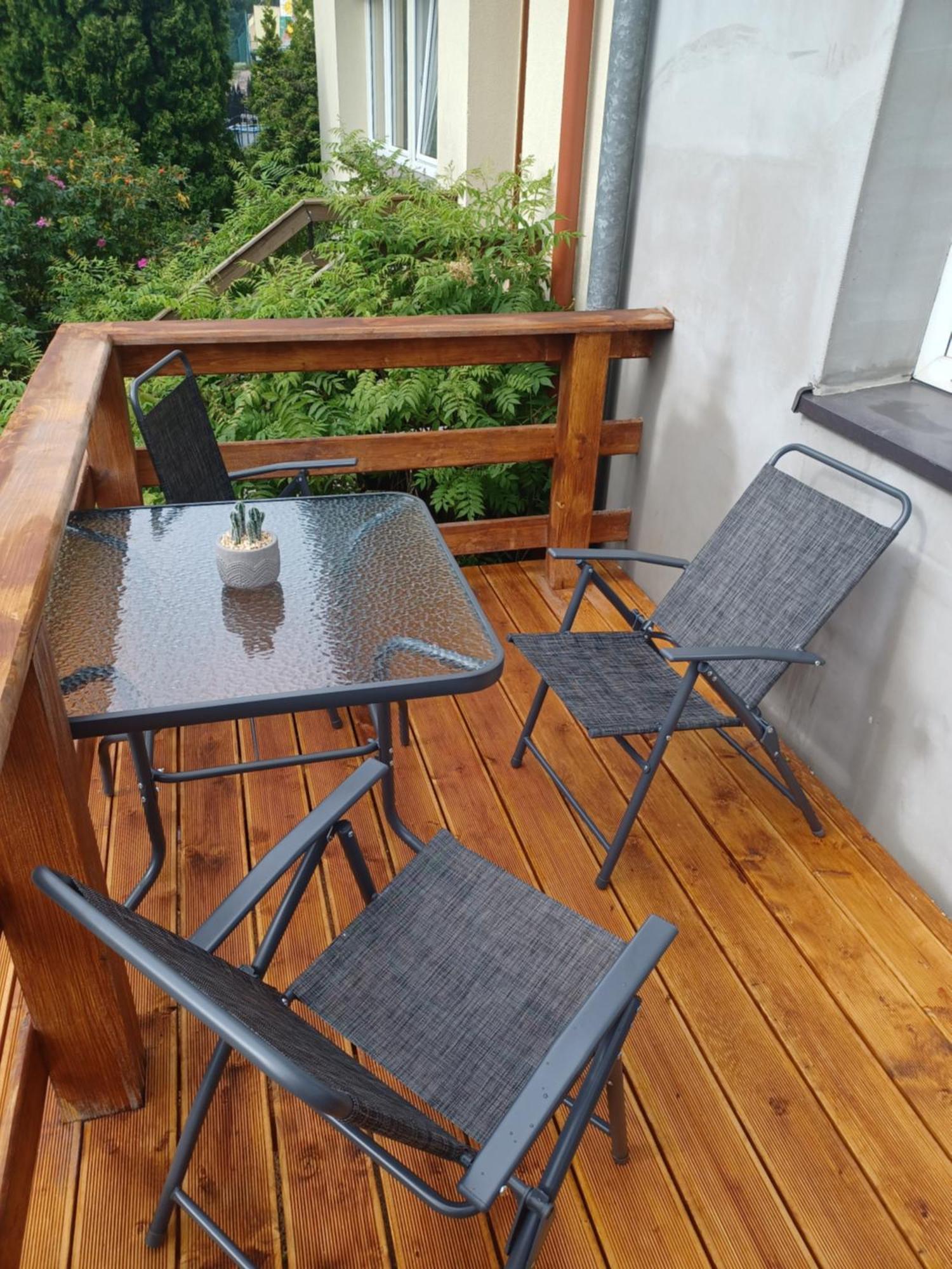 Apartamenty, Pokoje, Noclegi Pracownicze " Skarpa" Wilkasy Extérieur photo